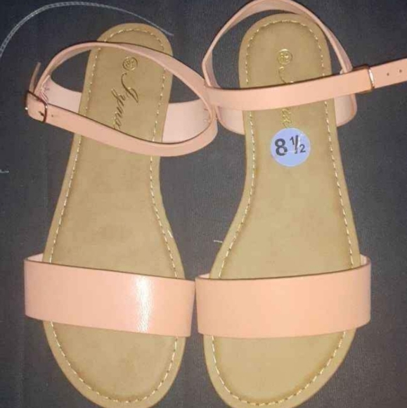 Salmon sandals - Picture 1 of 2